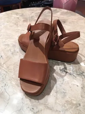 Camper: Sandals (css19b)