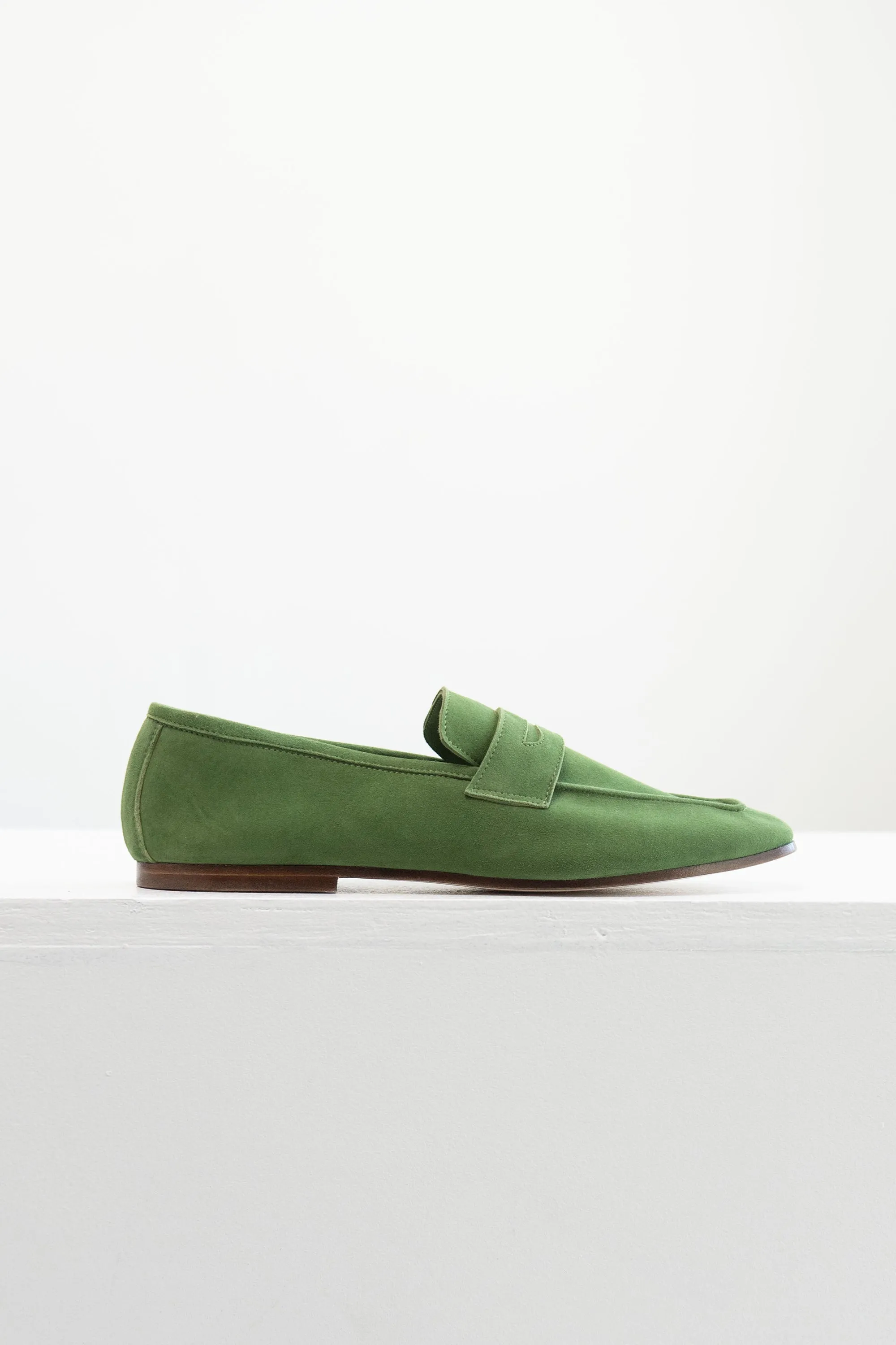 Essenziale Classic Suede Loafer, Dark Green