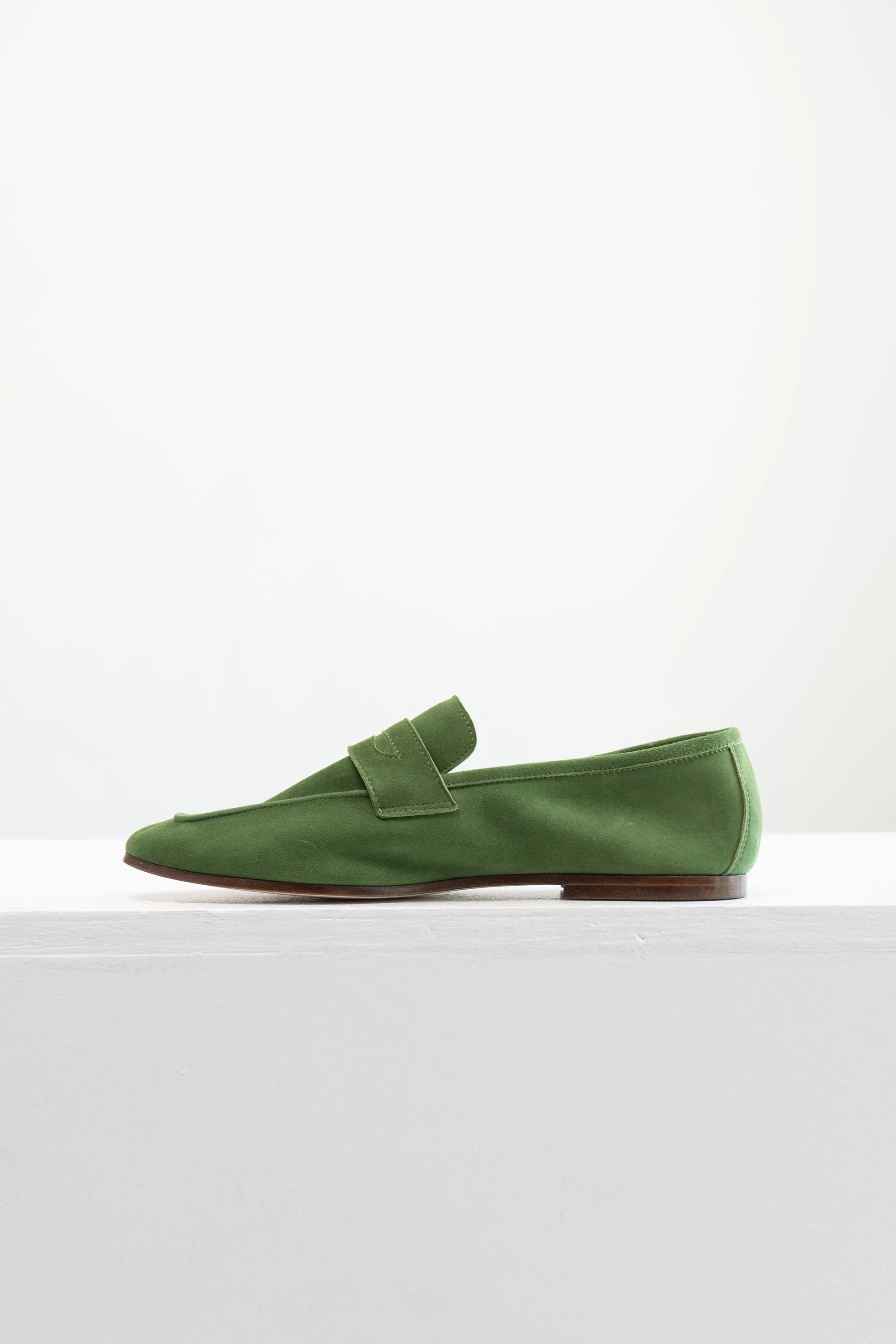 Essenziale Classic Suede Loafer, Dark Green
