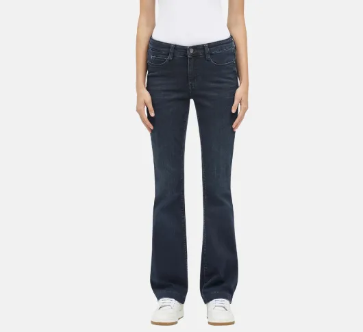 Mac - Dream Boot Cut Jean in Midnight Blue