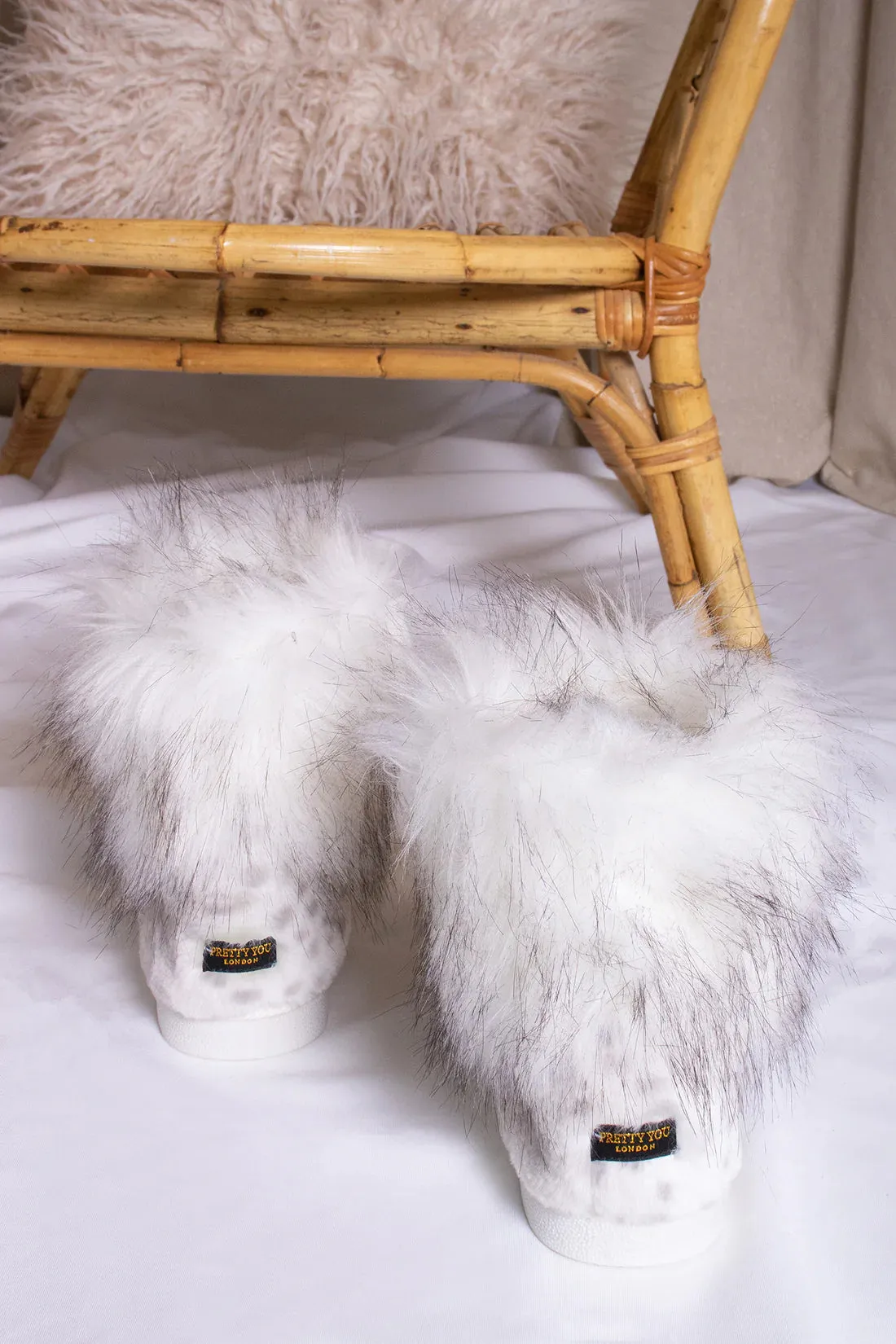 Pretty You London Fern Slipper Boots